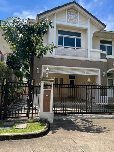 ให้เช่าบ้านเดี่ยว 3 ห้องนอน 200 ตร.ม. 60 ตร.ว. เพอร์เฟค มาสเตอร์พีซ เอกมัย - รามอินทรา