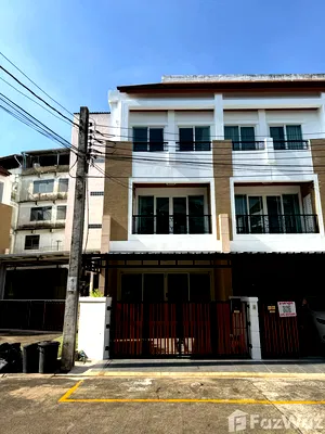 ทาวน์โฮม กรุงเทพมหานคร : ขายให้เช่า 25,000 บาท / เดือน ทาว์โฮม 3 ชั้น ม.บ้านกลางเมือง 6009506