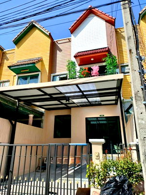 ทาวน์โฮม ถนนลำลูกกา : ขาย ทาวน์โฮม หมู่บ้านแมกไม้ ถ.สุขาภิบาล 5 ตรงข้ามตลาดวงศกร ใกล้แหล่งอำนวยความสะดวกมากมาย