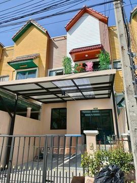 ขาย ทาวน์โฮม หมู่บ้านแมกไม้ ถ.สุขาภิบาล 5 ตรงข้ามตลาดวงศกร ใกล้แหล่งอำนวยความสะดวกมากมาย