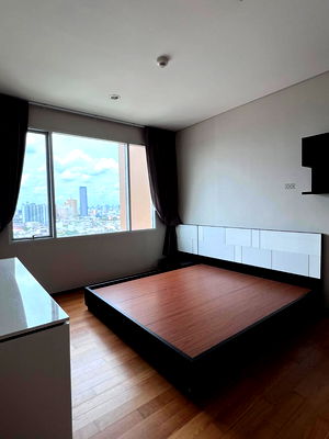 Condos for rent : 0m TO BTS KRUNG THON BURI! | Stunning ICONSIAM View @Villa Sathorn ✨