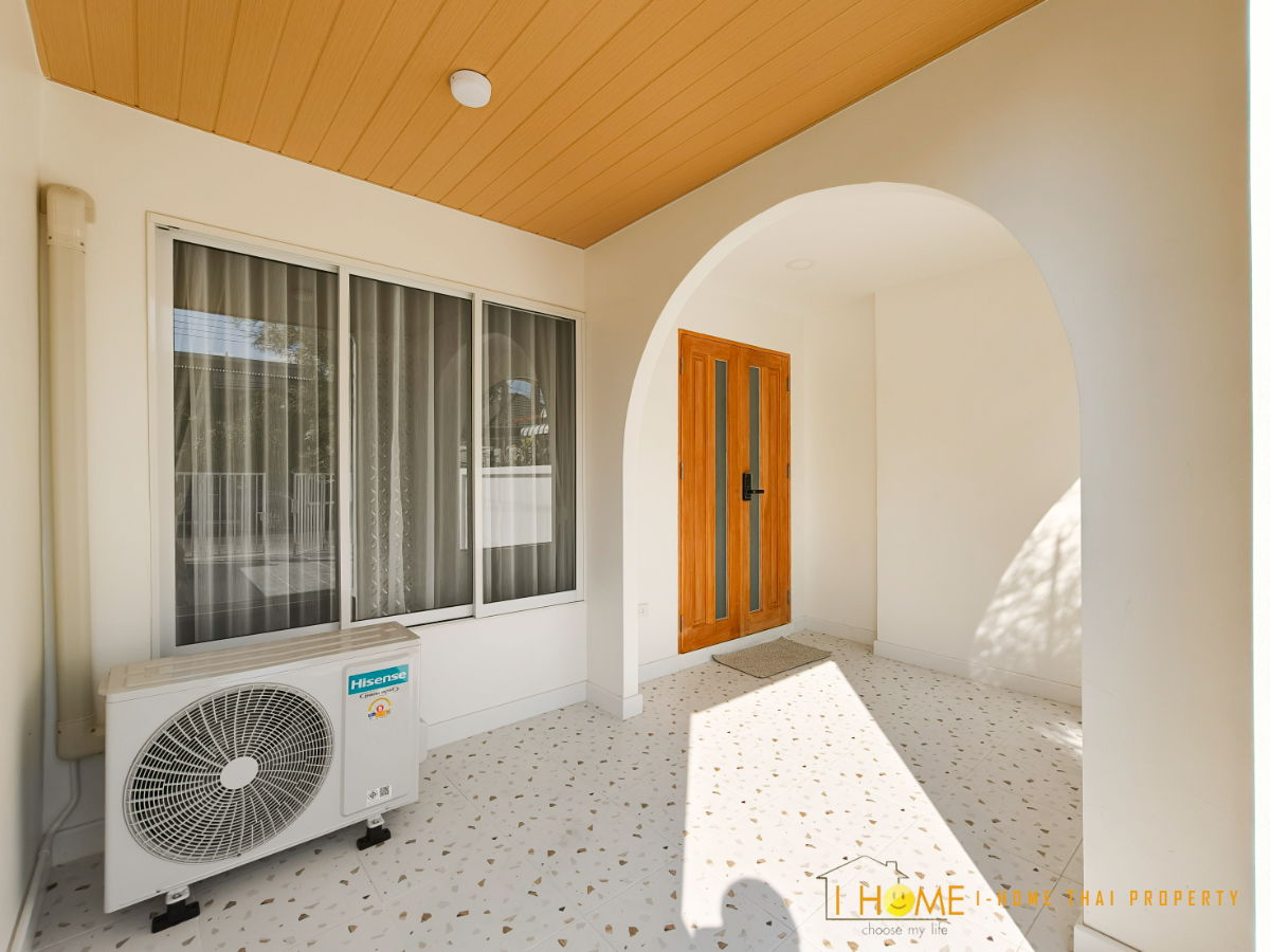 รูป ขายทาวน์โฮมสองชั้น   3 ห้องนอน 3 ห้องน้ำ 1 ห้องรับแขก 1 ห้องครัว   1-2  ที่จอดรถ - รูปที่ 2/38