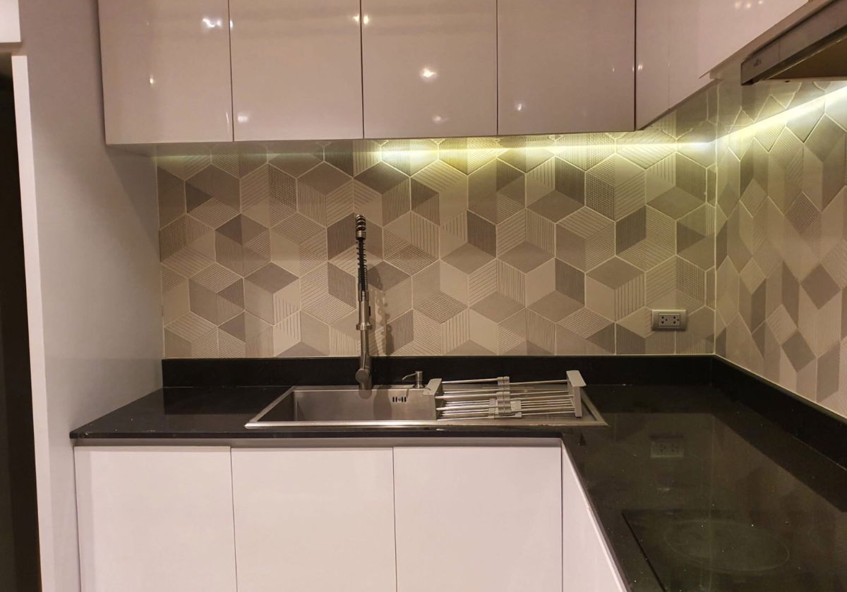 picture Liberty Park                  2 - 7/17