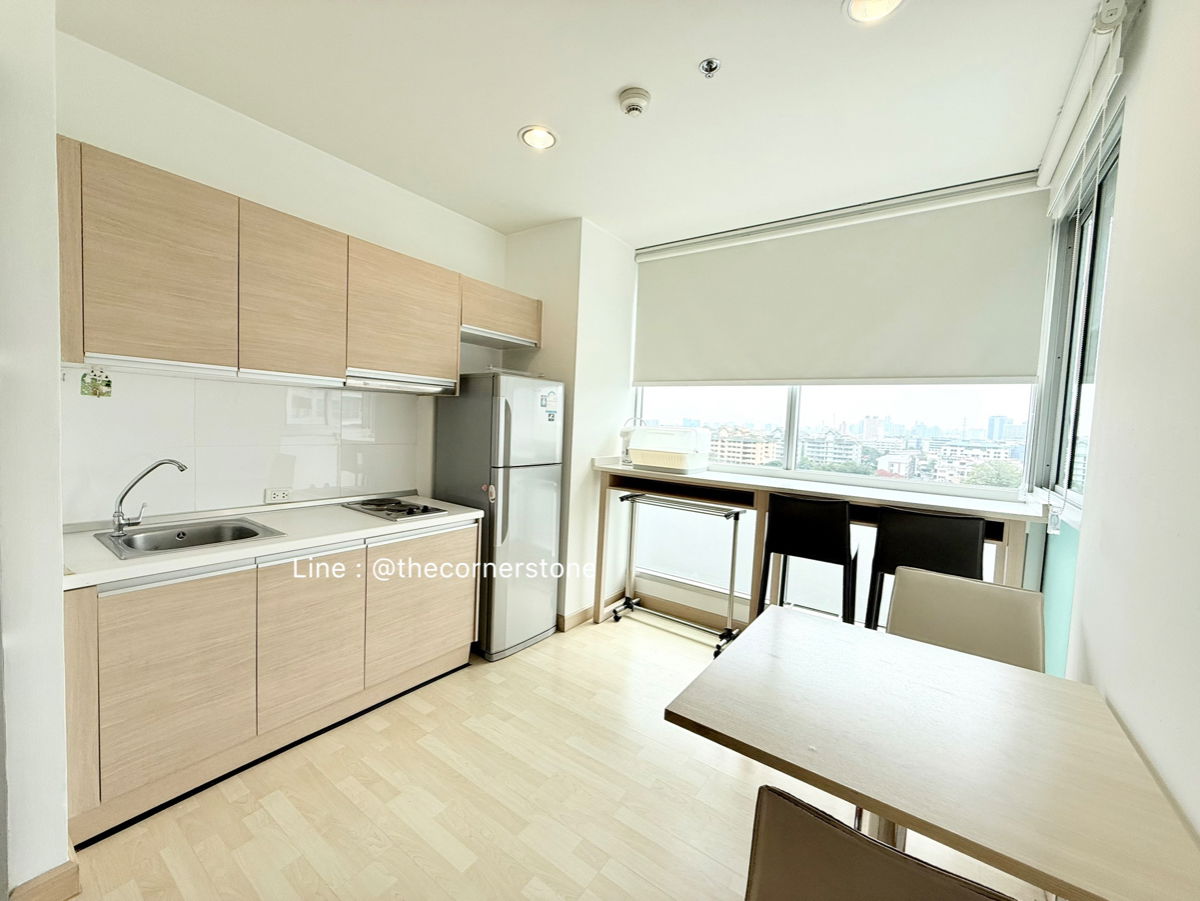picture Ready to move in " 𝐑𝐇𝐘𝐓𝐇𝐌 𝐑𝐚𝐭𝐜𝐡𝐚𝐝𝐚 "  1 Bedroom Size 45 Sq.m. Near : MRT- Ratchada  - 10/16