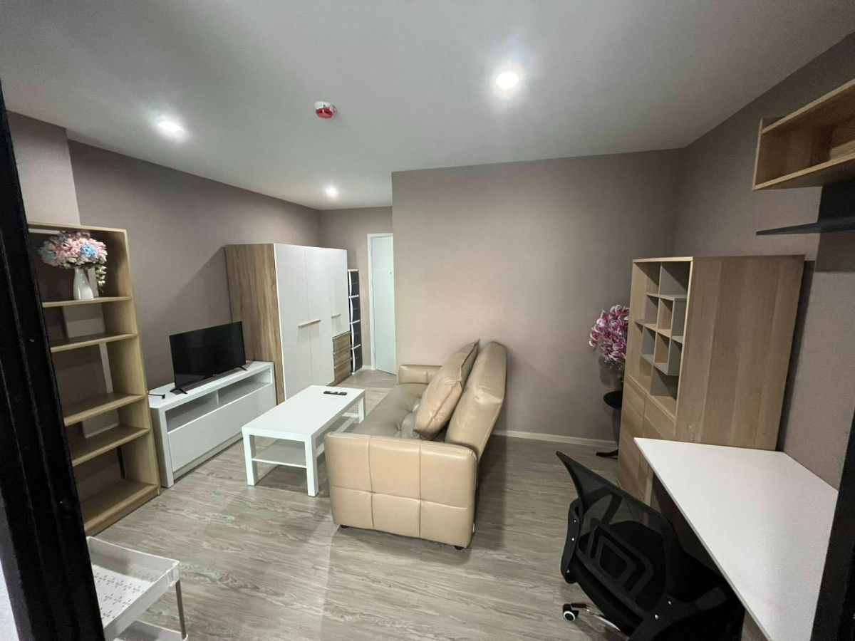 รูป T9YUIW ให้เช่าคอนโด RYE Huamark 30 ตร.ม. ชั้น 2 ตึก B line id : @livinglegacy - รูปที่ 3/10