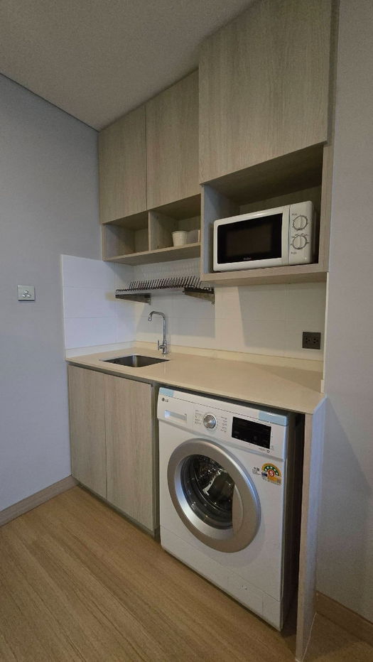 รูป เช่า ลุมพินี สวีท ดินแดง - ราชปรารภ เฟอร์ฯครบ พร้อมเข้าอยู่ ใกล้ทางด่วน และ BTS อนุสาวรีย์ฯ - รูปที่ 3/8