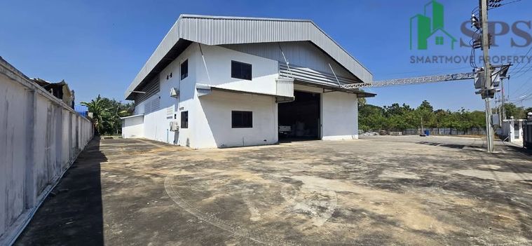 ให้เช่า โกดัง/โรงงาน/คลังสินค้า ติดถนนสุวินทวงศ์ (SPSAD3789)
