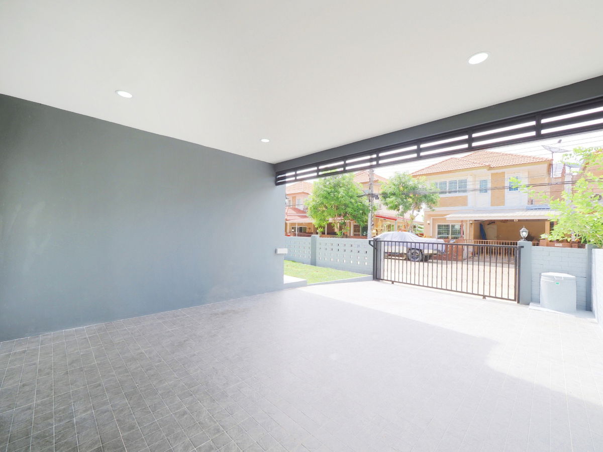 รูป 🔥 Clearance Sale บ้านแฝดรีโนเวทใหม่ หลังใหญ่ ถนนเมน ม.เติมรัก 3 บ้านกล้วย–ไทรน้อย - รูปที่ 8/38