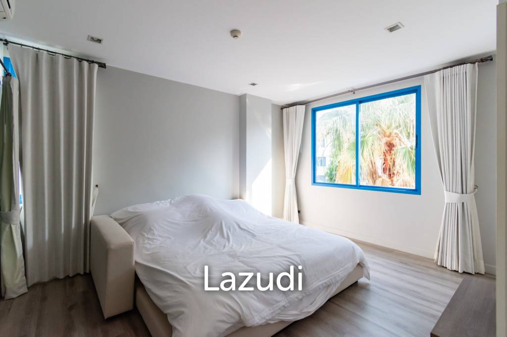 picture THE CREST SANTORA : Nice 2 Bed Pool view condo - 11/25