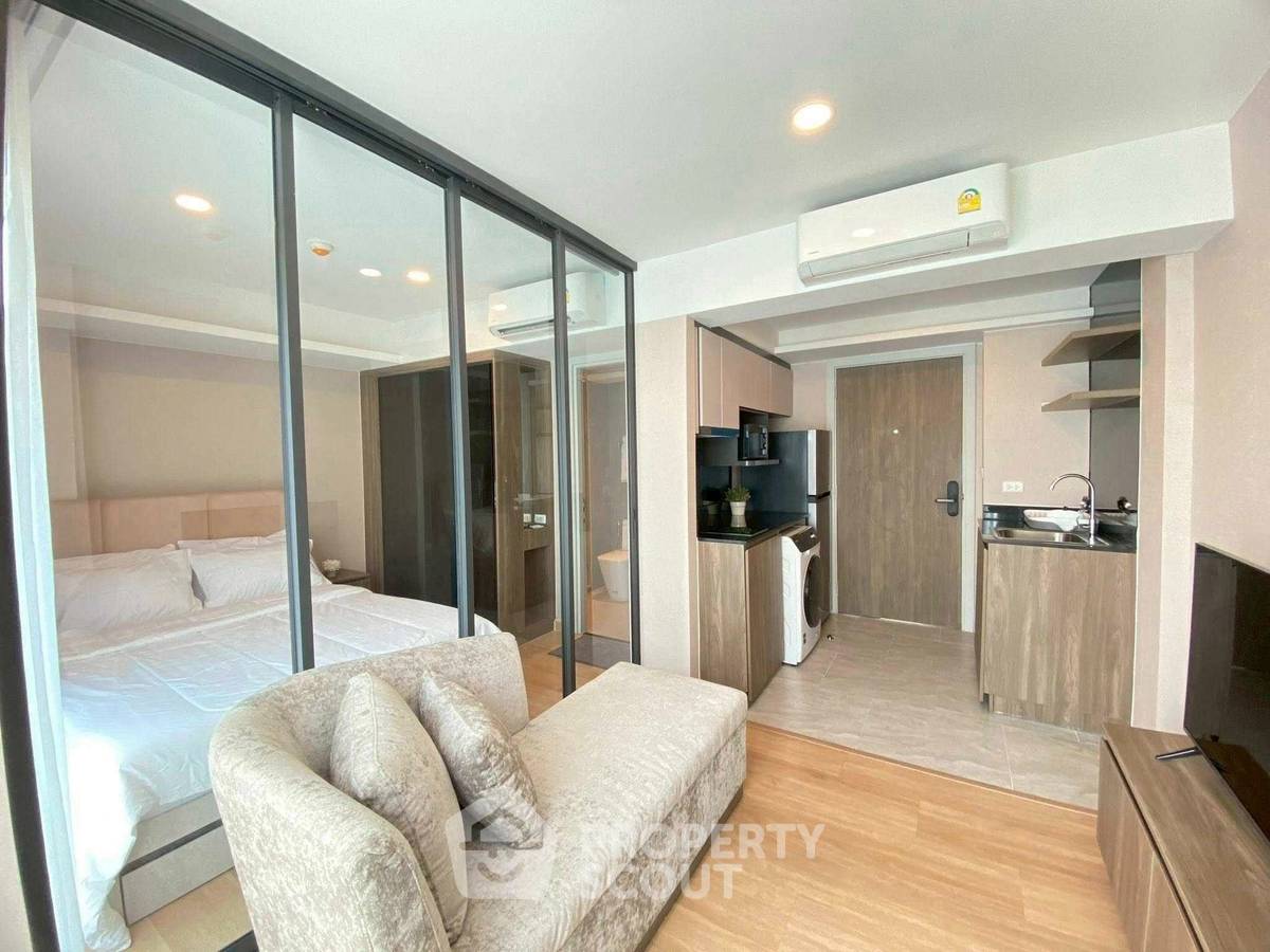 picture 1-BR Condo at Lloyd Soonvijai-Thonglor in Bang Kapi (ID 2600127) - 1/4