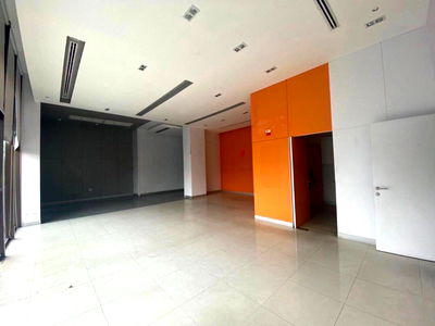 Office for rent Rajabhat Thonburi University : WS6612 🏢 Prime rental space next to MRT Hua Lamphong. Ideal for showroom, coffee shop/cafe. Rent only 850 THB/sq.m.