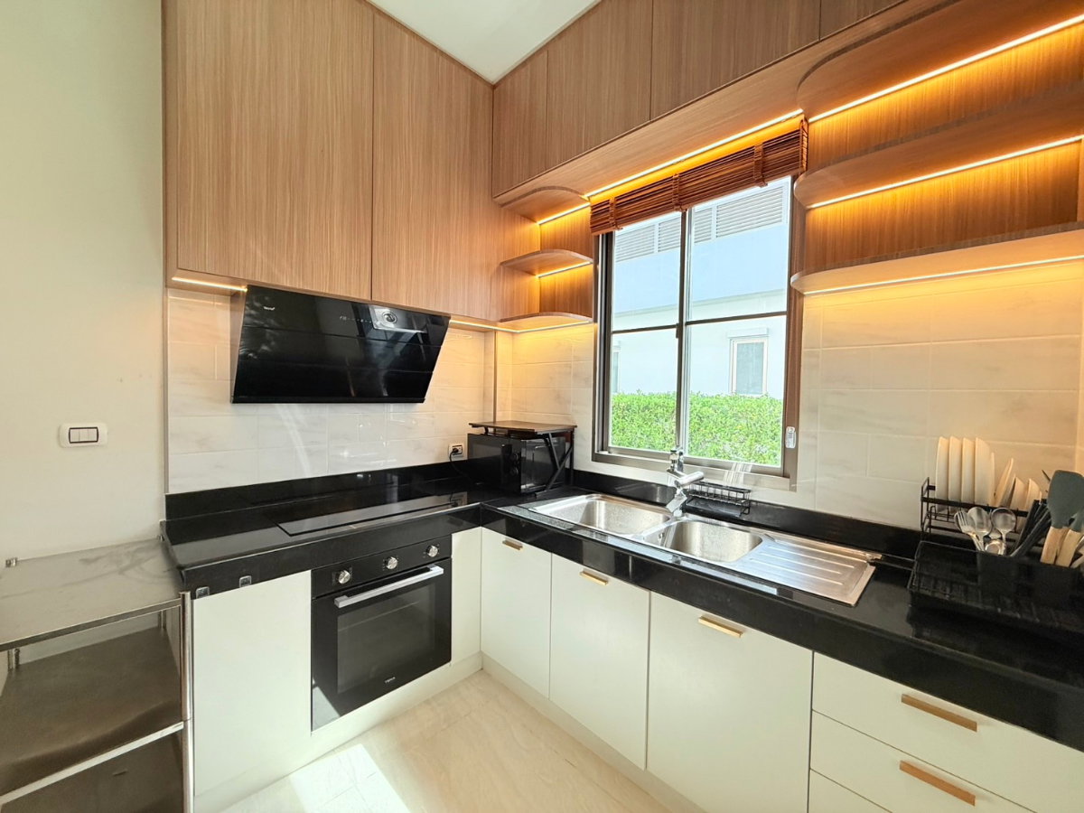 รูป Single house for rent, Perfect Masterpiece Sukhumvit 77, location next to Robinson, beautiful house, fully furnished. - รูปที่ 9/12