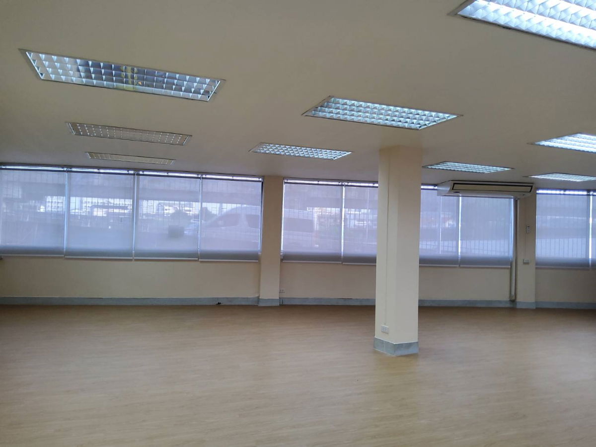 รูป ให้เช่าสำนักงาน ชั้น2 หรือ ชั้น5 จอดรถได้ เข้าทำธุรกิจได้เลย ตบแต่งสวย สาธุประดิษฐ์ ยานนาวา ติดกับทางขึ้นทางด่วน ทำเลดีมาก - รูปที่ 3/10