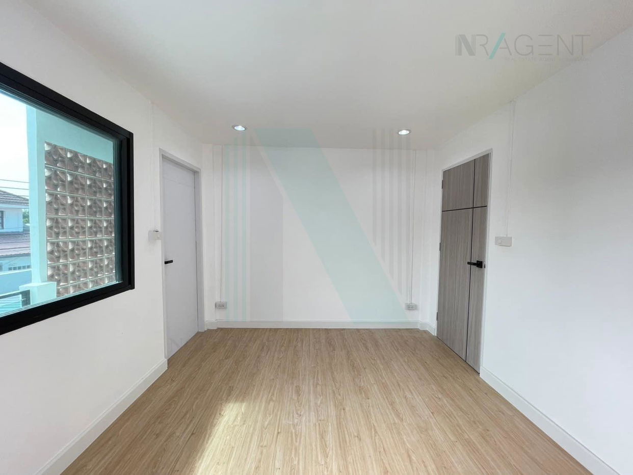 รูป 📌 ขายทาวน์เฮาส์ โครงการ พระปิ่น 4 เพชรเกษม 81 2 ชั้น 3 ห้องนอน 2 ห้องน้ำ - รูปที่ 6/8