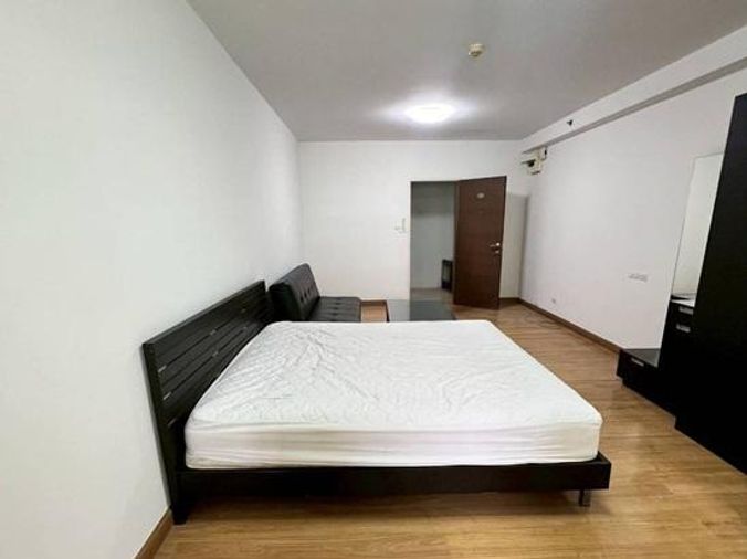 ให้เช่า คอนโด ศุภาลัย ปาร์ค แยกเกษตร ตึก 2 ชั้น 2 สตูดิโอ ขนาด 33 ตร.ม. ใกล้ ม.เกษตร เพียง 9,000 บาท