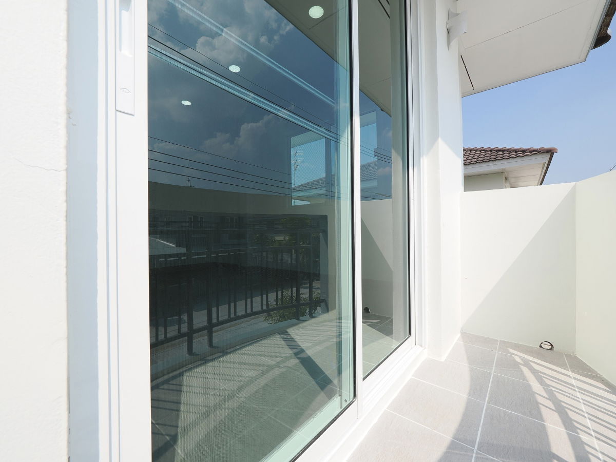 รูป 🔥 ขายบ้านเดี่ยว 2 ชั้น รีโนเวทใหม่ พร้อมอยู่ ม.อิงลดา ลำลูกกา–คลอง 4 (ถนนเมน ทำเลดี) - รูปที่ 42/49