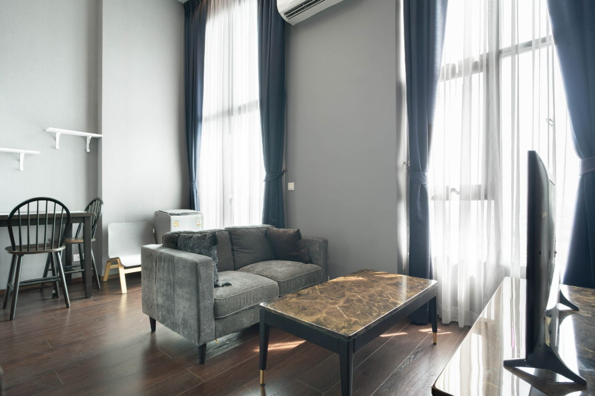 รูป ขายด่วน! คอนโด C Ekkamai - Duplex Type ✨ ยูนิตพิเศษ 2 ชั้น เพดานสูง built-in สวยพร้อมอยู่ ใกล้ BTS เอกมัย - รูปที่ 3/9