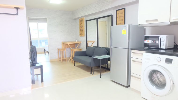 ให้เช่าห้อง 2 ห้องนอน ขนาด 45.5 ตร.ม ชั้น 5 ตึกบี ห้องติดสวนส่วนกลาง ห้องสวย เฟอร์ครบ  เอ็มโซไซตี้คอนโดเมืองทองธานี ราคาเช่า 9,500/เดือน  