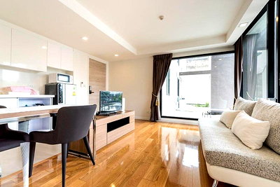 Condos for rent : Condo for Rent at Condolette Light Convent (D6902010)