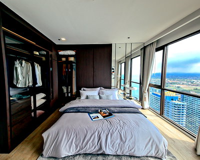 ขายคอนโด : ขายเพนท์เฮาส์พัทยา ชั้น 38 (ชั้นบนสุด) โครงการแอราส บีชฟร้อนท์ วิวชายหาดจอมเทียนกว้าง 180 องศา