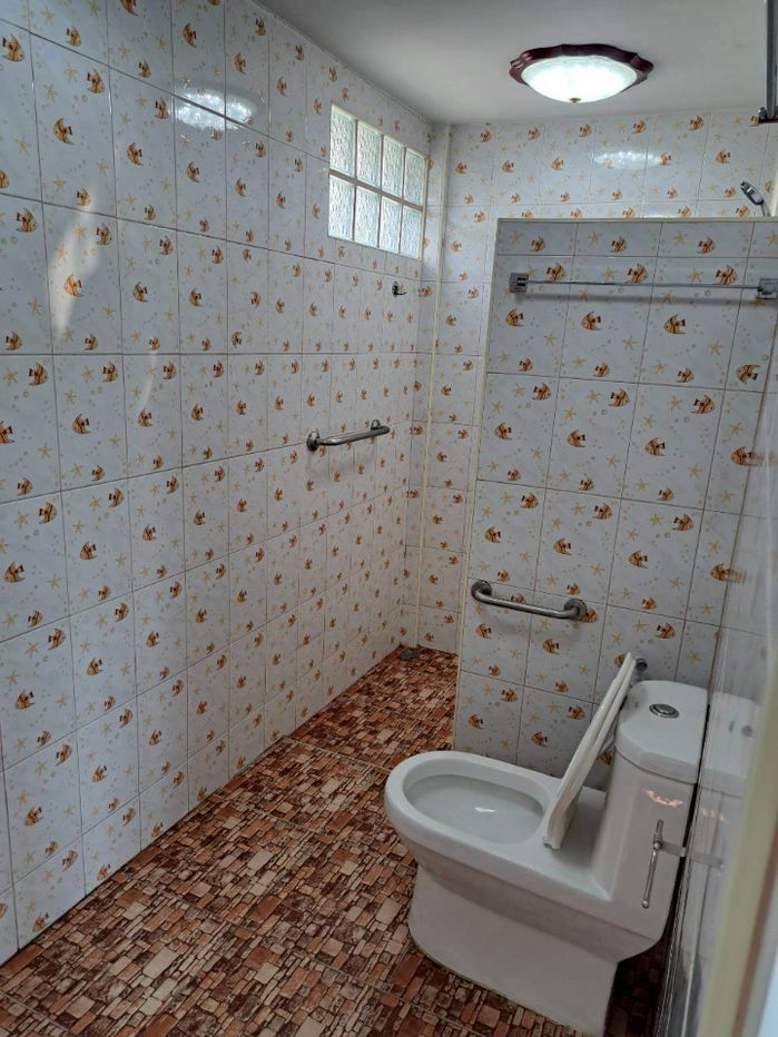 picture For sale: Newly renovated corner house. - 25/25