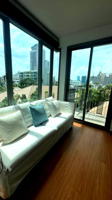 คอนโดให้เช่า : For Rent 1bed 45sqm Corner Unit
