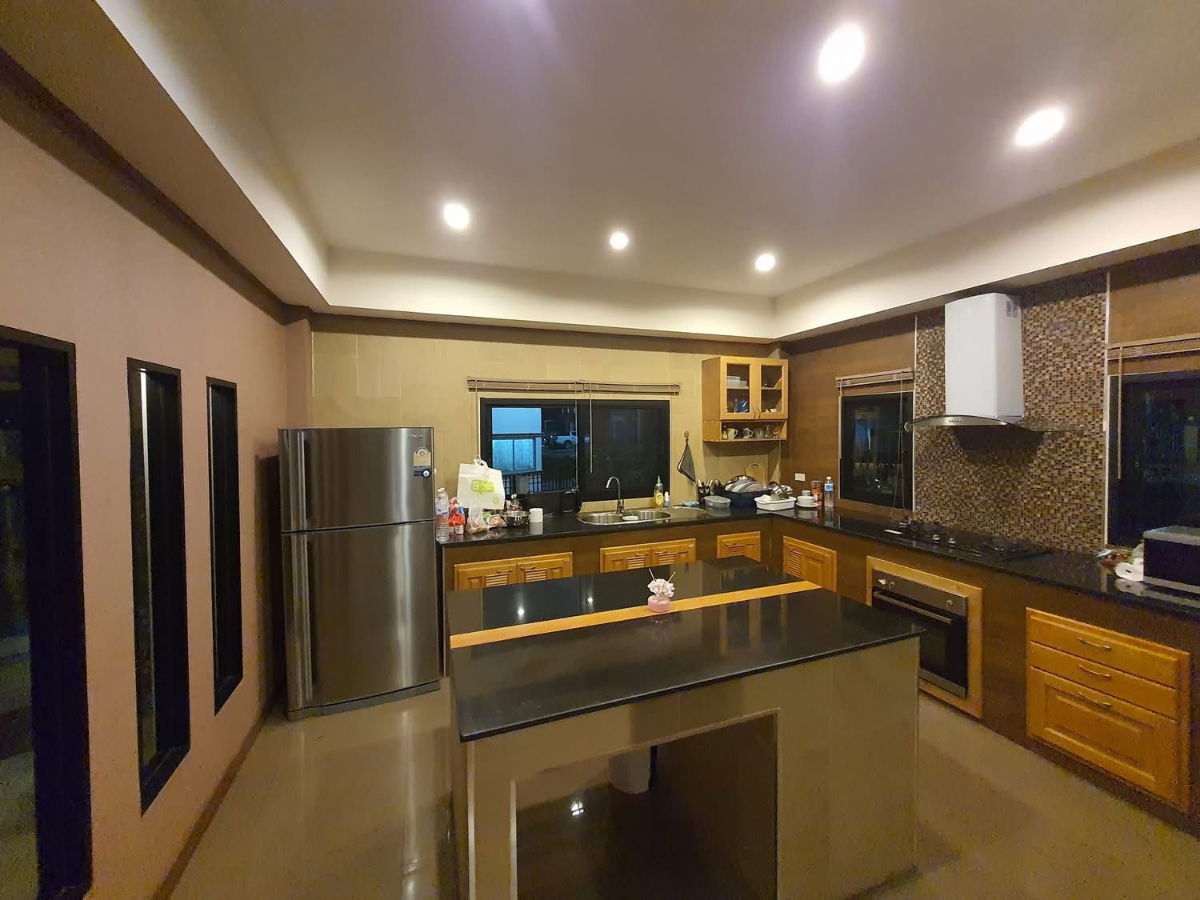 รูป บ้านหรูให้เช่า บ้าน 2 ชั้นครึ่ง พื้นที่ 500 ตร.ม. วิวดอยสุเทพแบบ Panorama - รูปที่ 4/13