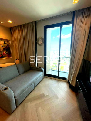 Condos for rent : 2 Beds Super high Floor 35+ City View  Fully furnished  Good Location Close to MRT Phahon Yothin 500 m  @  Equinox Phahol Vibha