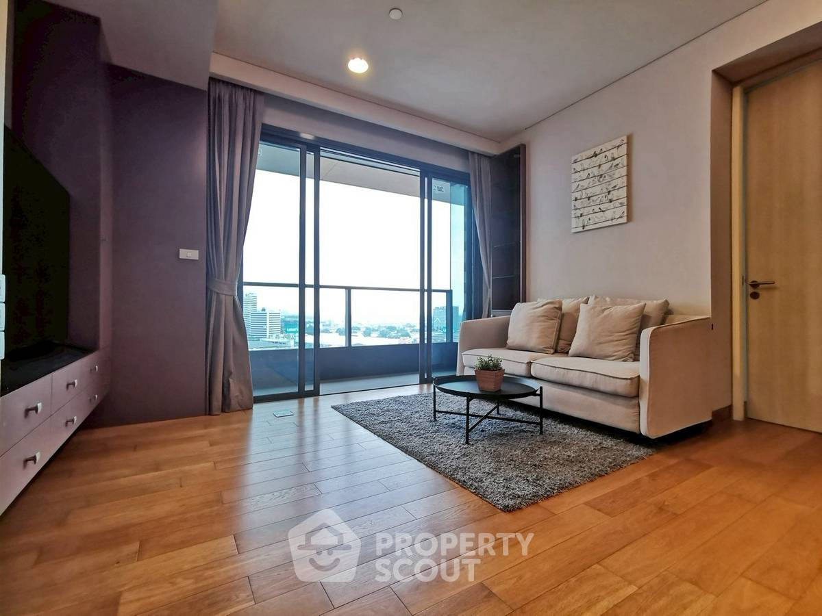picture 2-BR Condo For Sale, 54 Sqm, High-Floor, The Lumpini 24, BTS Phrom Phong (ID 2617352) - 3/16