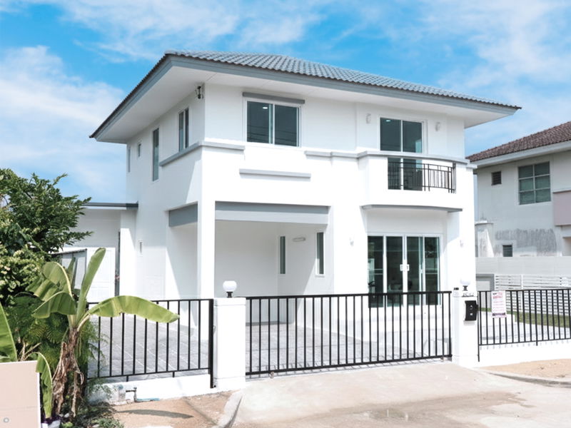 ขายบ้านเดี่ยว : 🔥 ขายบ้านเดี่ยว 2 ชั้น รีโนเวทใหม่ พร้อมอยู่ ม.อิงลดา ลำลูกกา–คลอง 4 (ถนนเมน ทำเลดี)