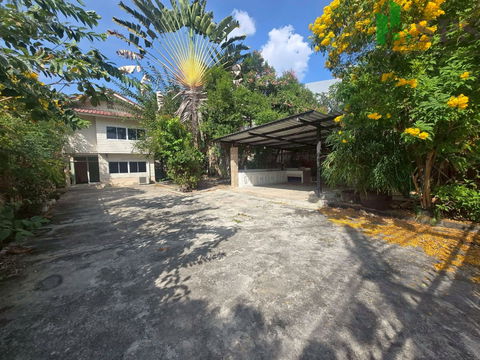 ให้เช่าบ้าน ทำเลใจกลางเมือง ย่านสาทร เหมาะทำธุรกิจ ( SPSEVE1685 )