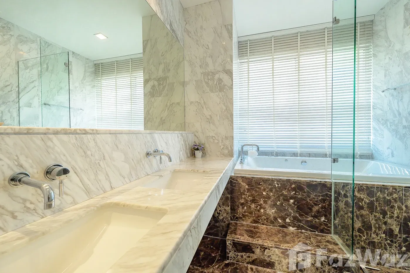 รูป คอนโดให้เช่า 2 ห้องนอน ในโครงการ เลอ รัฟฟิเน่ สุขุมวิท 39 1674328 - รูปที่ 10/15