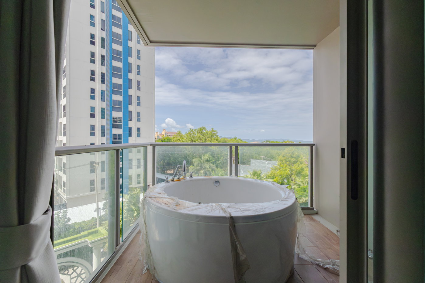 รูป The Riviera Monaco 1 Bedroom unit for sale Na Jomtien Pattaya - รูปที่ 2/6