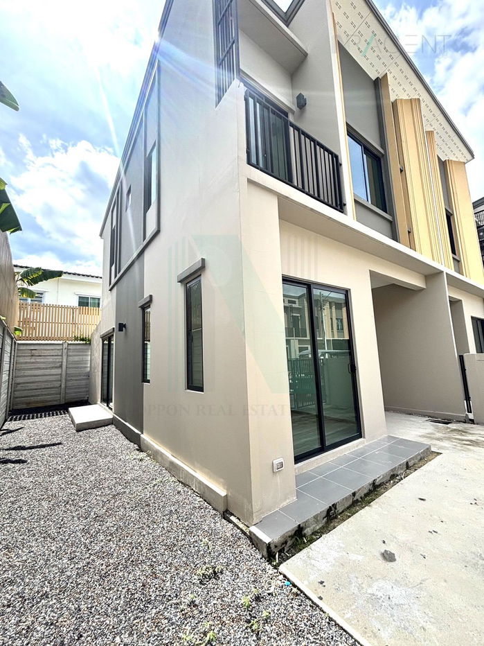 รูป 📌 ขายทาวน์เฮาส์ โครงการ เอสเกต ทาวน์ รัตนาธิเบศร์-ราชพฤกษ์ 2 ชั้น 2 ห้องนอน 2 ห้องน้ำ - รูปที่ 2/8