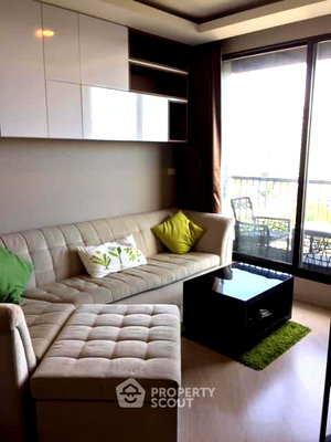 Condos for rent Soi Sukhumvit 71 : 2-BR Condo at Rhythm Sukhumvit 44/1 near BTS Phra Khanong (ID 2001664)