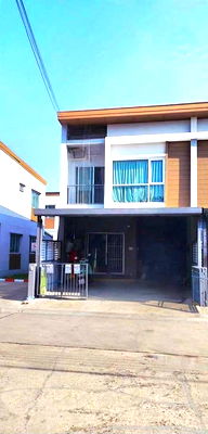 ทาวน์โฮมให้เช่า : ให้เช่าทาวน์เฮ้าส์ 2 ชั้น ลุมพินี ทาวน์เพลส พระราม2-ท่าข้าม 3ห้องนอน 2ห้องน้ำ เฟอร์นิเจอร์ครบ พร้อมเข้าอยู่ หลังมุม ใกล้เซ็นทรัลพระราม2