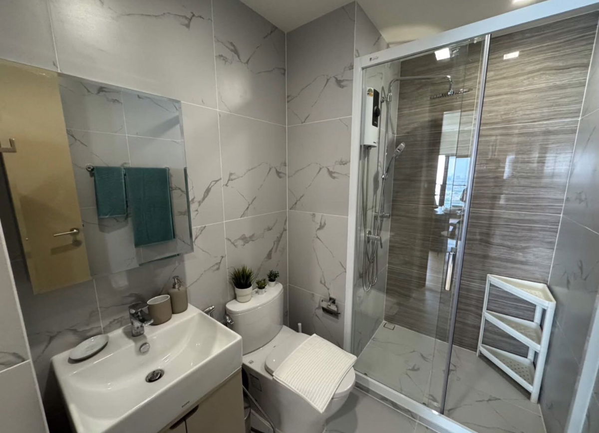 picture Na Reva                 Charoennakhon  - 10/12