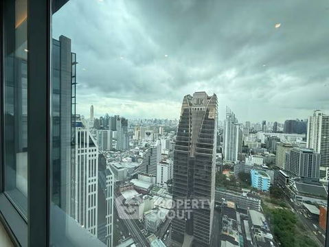 คอนโด 2-ห้องนอน ที่ คิว วัน สุขุมวิท ใกล้ BTS นานา (ID 2433321)