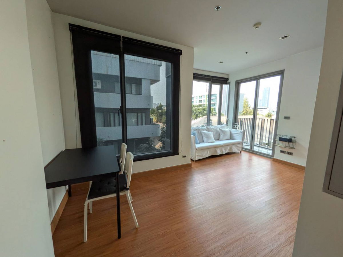 picture For Rent 1bed 45sqm Corner Unit - 3/12