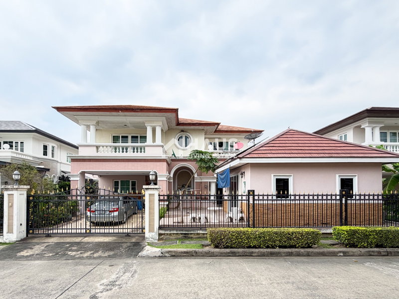 Houses for sale : Ladawan Phutthamonthon Sai 2 / 4 Bedrooms #HPHU022