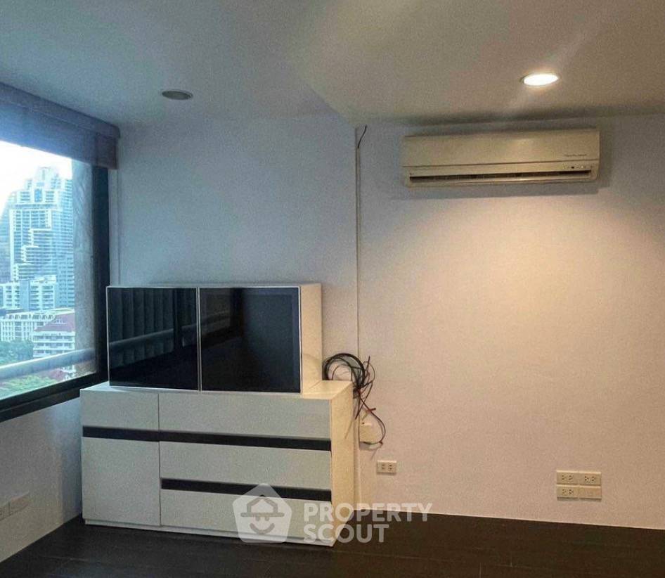 รูป คอนโด 1-ห้องนอน ที่ อโศก ทาวเวอร์ คอนโดมิเนียม ใกล้ MRT เพชรบุรี (ID 2617932) - รูปที่ 7/12