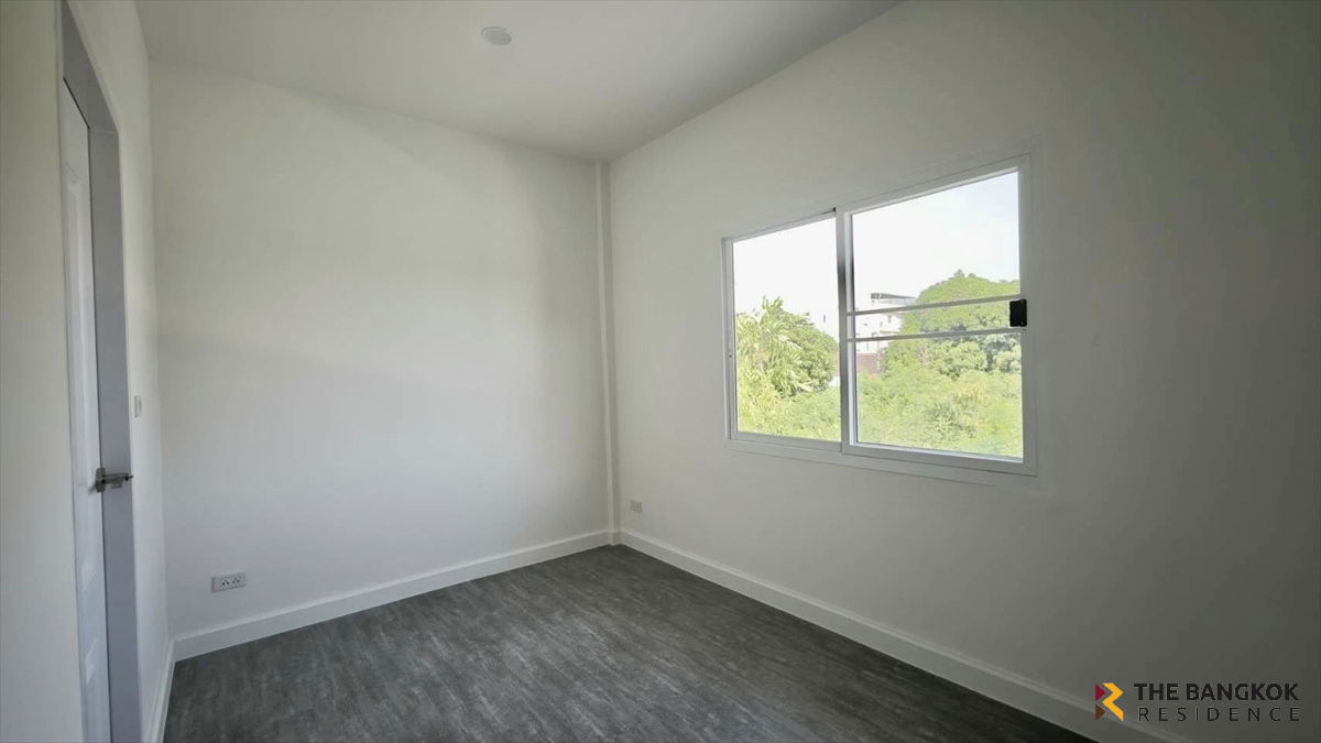 รูป 🏡 Townhome Area Lat Phrao - บ้านตกแต่งสไตล์โมเดิร์น มินิมอล 🚗 ทำเลโชคชัย4 - รูปที่ 15/20