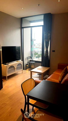 Condos for rent Soi Sukhumvit 71 : 2-BR Condo at The Fine Bangkok Thonglor-Ekamai near BTS Thong Lor (ID 2410671)