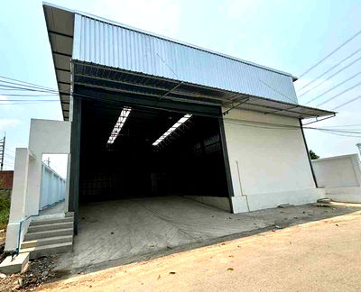 เช่าโรงงาน ม.สยาม : ให้เช่าโกดัง พื้นที่ 300 ตารางเมตร ย่าน ศรีสมาน ดอนเมือง / ถนนเลียบคลองประปา ถนนติวานนท์ ใกล้ โรบินสันศรีสมาน 