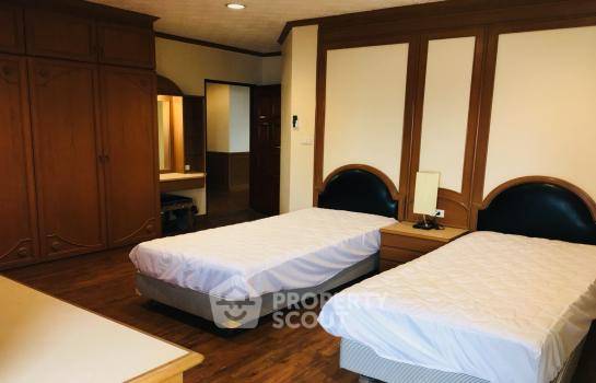 รูป คอนโด 3-ห้องนอน ที่ ฟิฟตี้ฟิฟท์ ทาวเวอร์ คอนโดมิเนียม ใกล้ BTS ทองหล่อ (ID 187313) - รูปที่ 4/10