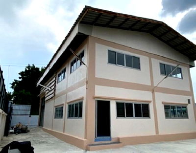 เช่าโรงงาน ม.เทคโนโลยีพระจอมเกล้าธนบุรี : ให้เช่าโกดังพร้อมสำนักงาน และบ้านพักคน / ทำเลถนนประชาอุทิศ หรือ ซอยสุขสวัสดิ์ 70 ซอยครุใน 1 / โกดัง Renovate ใหม่ / รถใหญ่เข้าออกได้