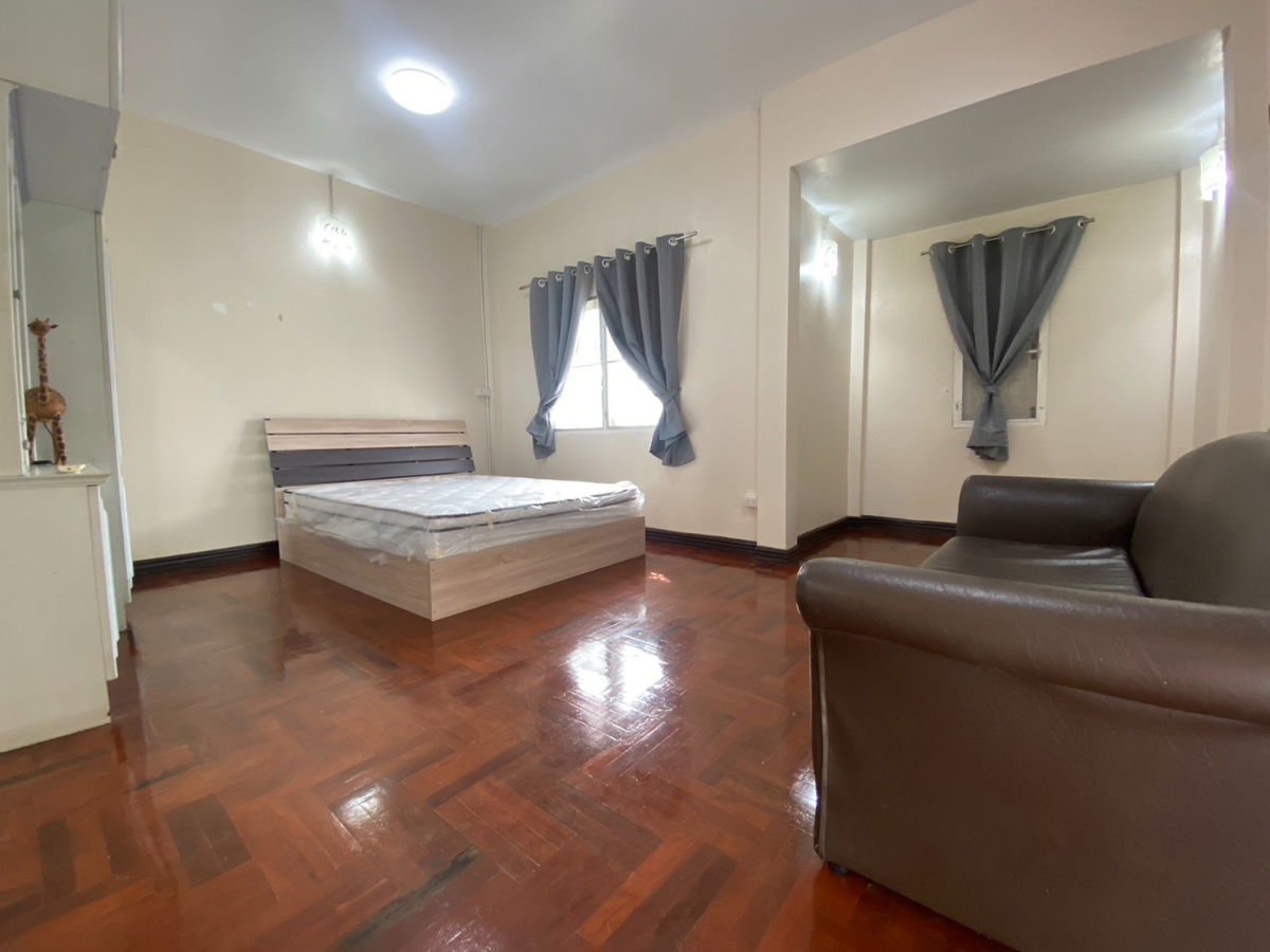 รูป ให้เช่าด่วน! บ้านเดี่ยว 2 ชั้น บ้านชานสมุทร – เมืองสมุทรปราการ ขนาด 83 ตร.วา พื้นที่ใช้สอย 230 ตร.ม. ราคาเพียง 39,000 บาท/เดือน — พร้อมเข้าอยู่ - รูปที่ 15/39