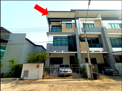 Townhouses for sale Rangsit University : FOR SALE  TOWNHOUSE PROPERTY  4290000 BAHT.