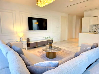 Condos for rent Silom Commercial College : 💥CP-6855💥Four Seasons Private Residence Bangkok👉Line : @luxeliving