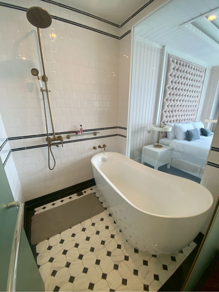 picture Beachfront Paradise ; First Rental Opportunity in This Exclusive Unit - 5/18